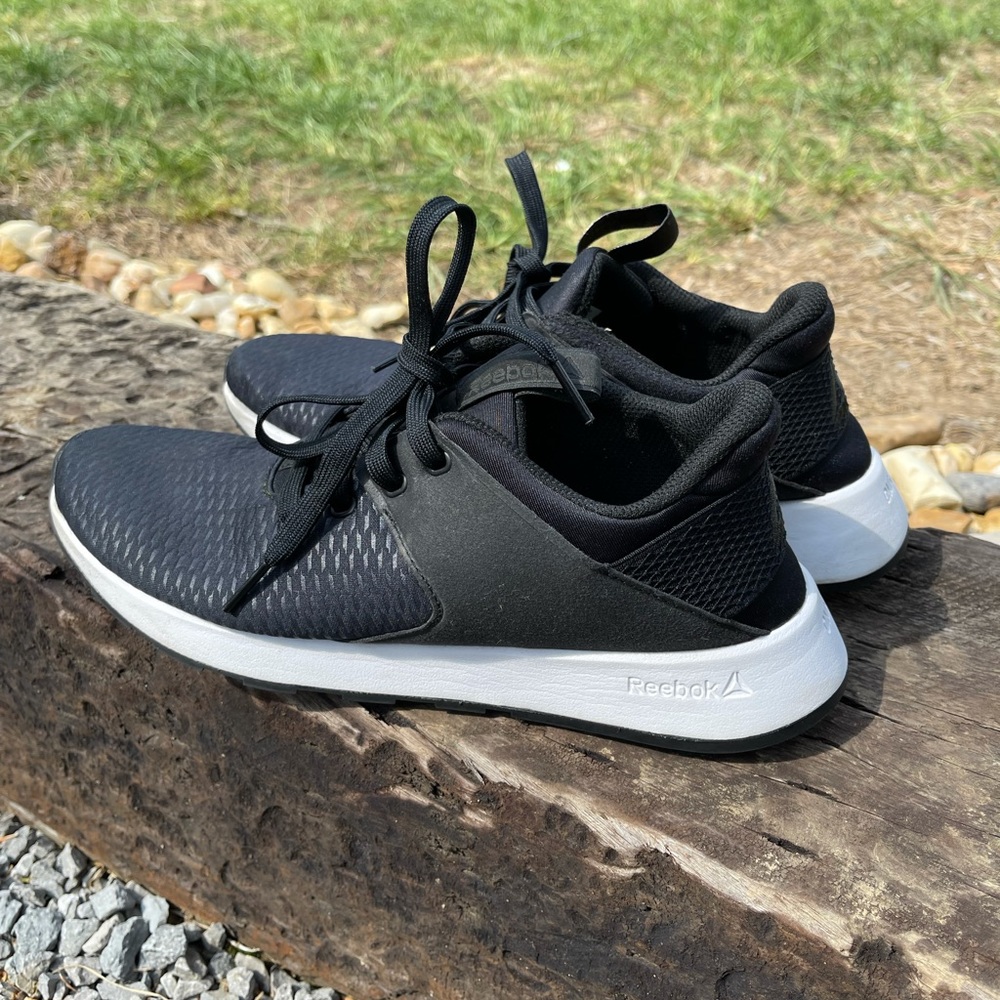 Women’s Reebok size 9